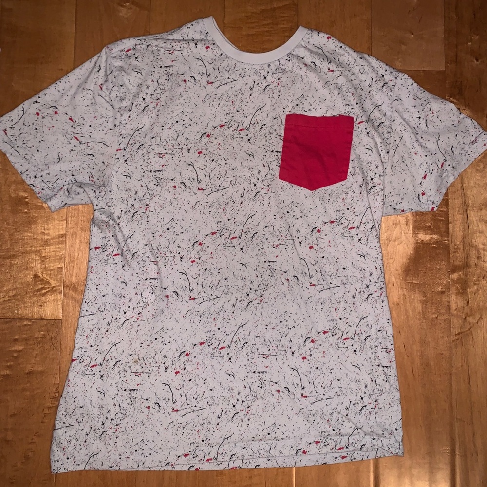 Paint Splatter Patterned Gray Shirt w/ Red Pocket